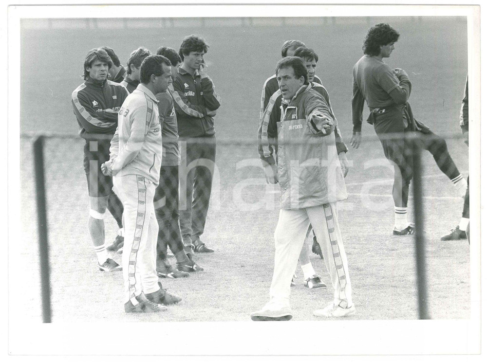 1980 ca CALCIO - AS ROMA Luciano SPINOSI durante allenamenti - Foto 24x18 cm Fotografia di agenzia. GOOD/buono  Formato: 24x18 originale e autentica 1