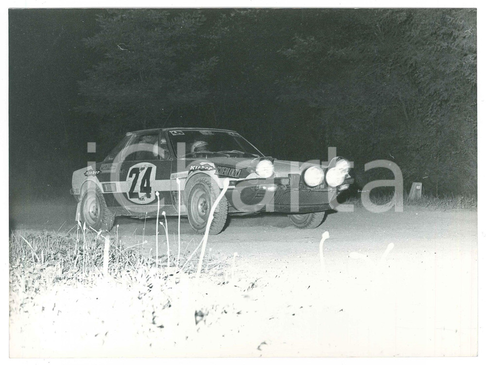 Fotografia d epoca originale 1974 PISA  RALLY Fiat X1/9 n. 24 Scuderia KINZICA Del Mazza e Rabelli  Foto 1