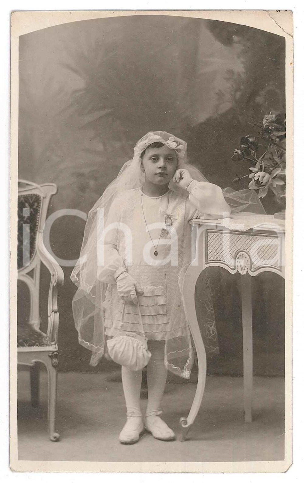 Fotografia d epoca originale 1920 ca MELEGNANO MI Bambina alla Prima Comunione  Foto G. NOSEDA 9x14 cm 1