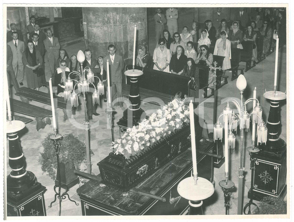 Fotografia d epoca originale 1959 VIGEVANO Chiesa San Francesco  Funerale 3 Fotografia 24x18 cm 1