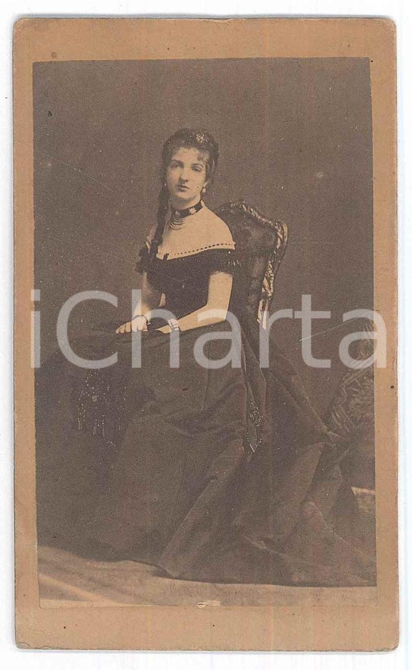Fotografia d epoca originale 1865 ca TORINO Margherita di SAVOIA  Ritratto da giovane Foto RARA CDV 1