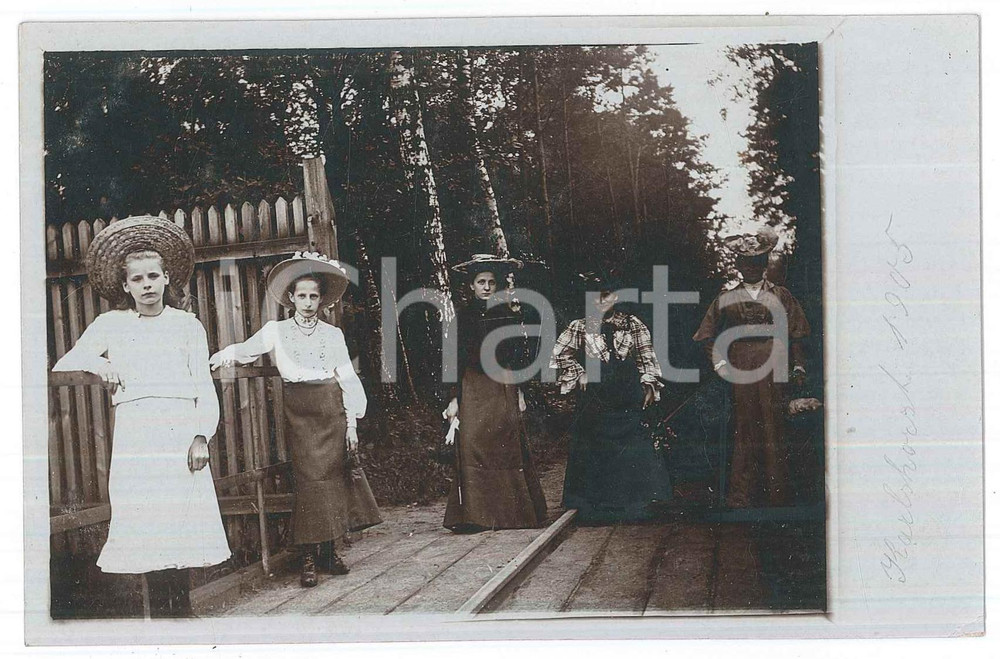 Fotografia d epoca originale 1905 KARLSORST / BERLIN Group of women in a park  Photo 14x9 cm 1