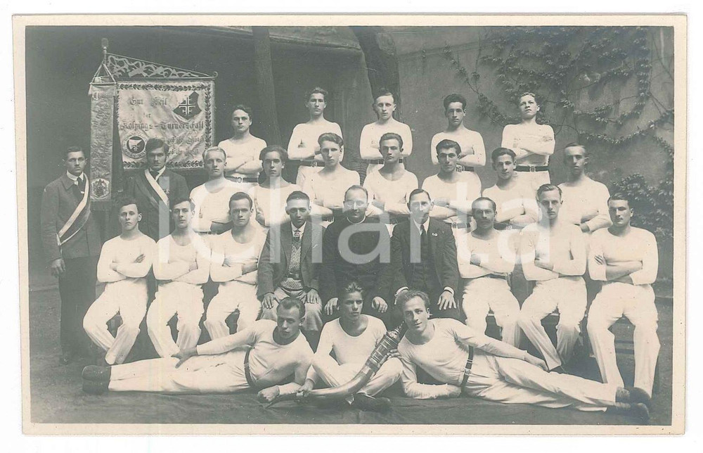 Fotografia d epoca originale 1927 SPORT GINNASTICA  GERMANIA  Turnerschaft   Gruppo Foto 14x9 cm 1