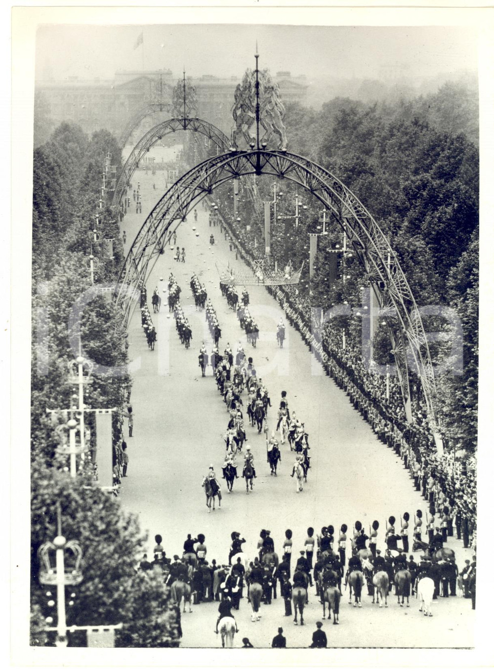 1953 LONDON Trooping the Colour - The Queen riding along the Mall *Photo