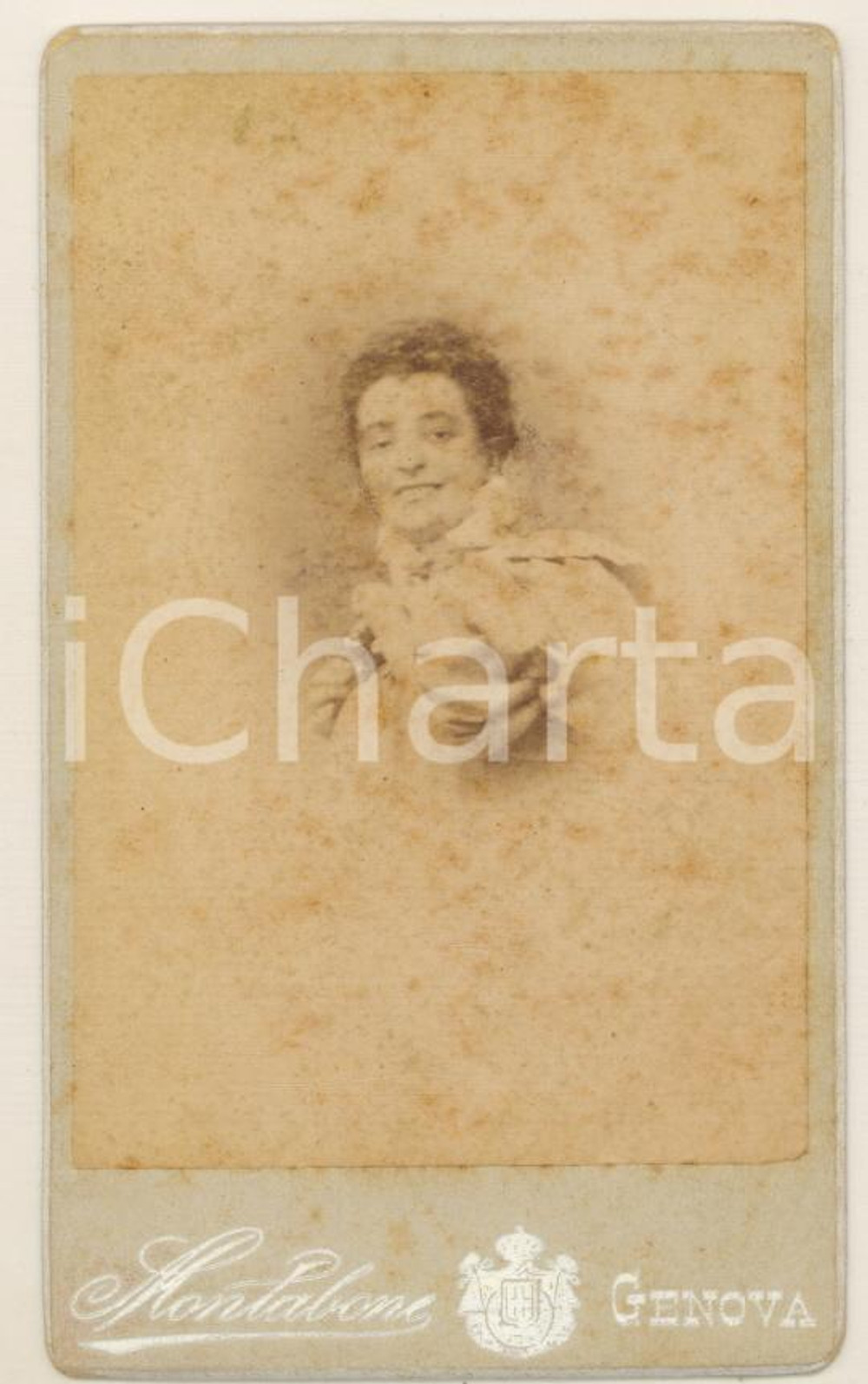 1880 ca GENOVA Ritratto di donna in abito bianco - Foto MONTABONE CDV