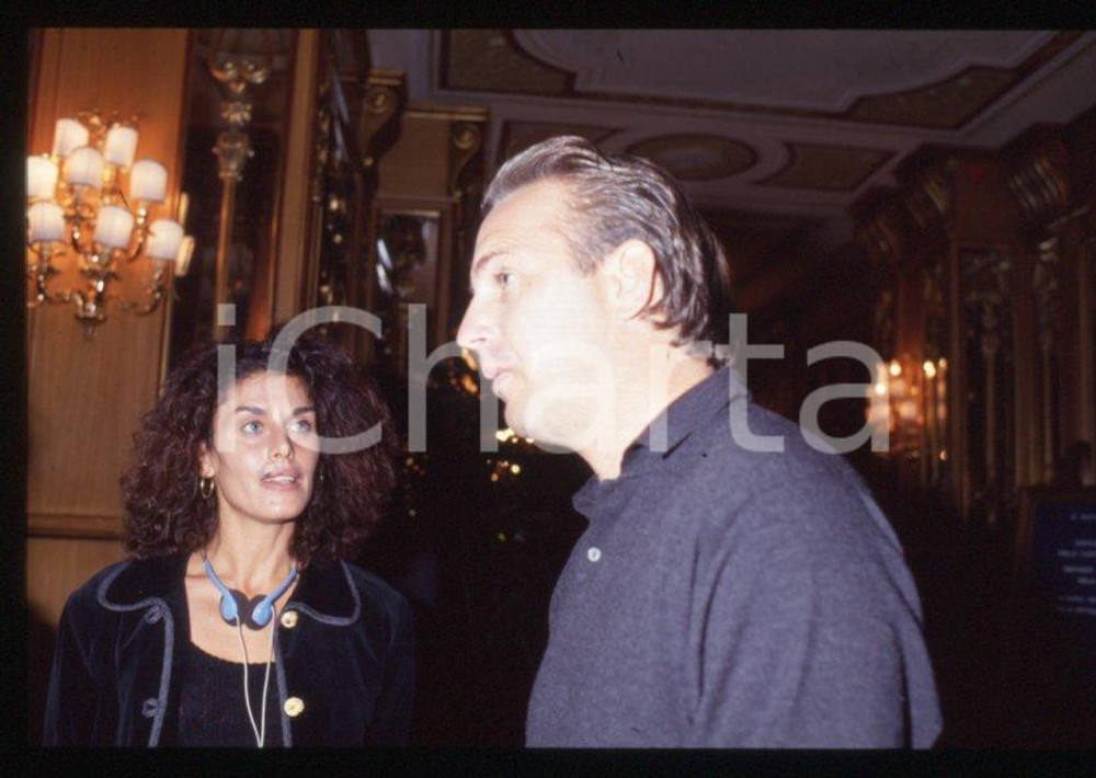 Fotografia d epoca originale Kevin COSTNER  ITALIA 1991 Evento Robin Hood 35 mm vintage slide 11 1