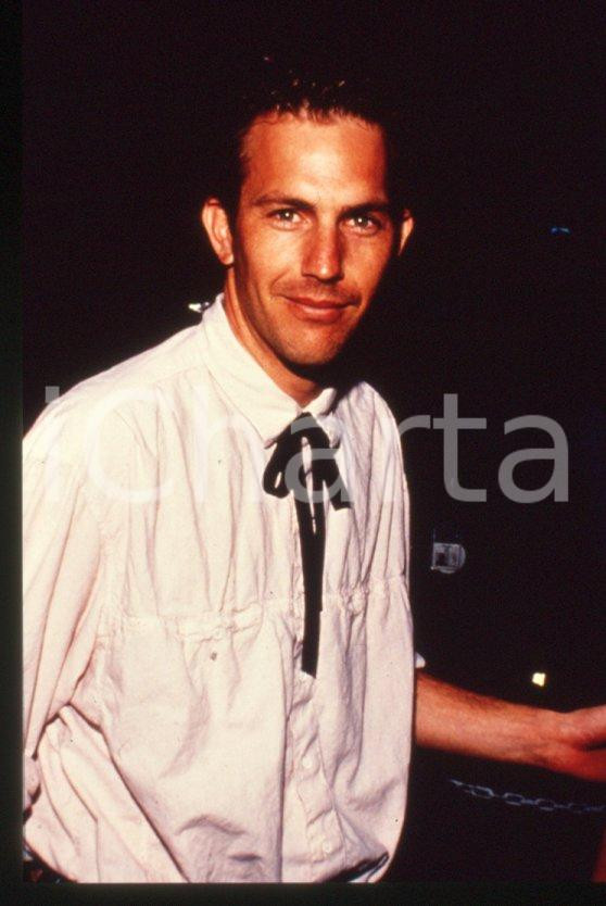 Fotografia d epoca originale Kevin COSTNER attore  Ritratto  1990 ca 35mm vintage slide 10 1