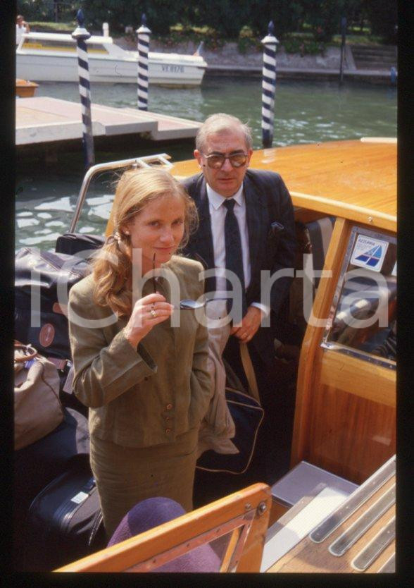 Fotografia d epoca originale Isabelle HUPPERT Claude CHABROL  Cinema VENEZIA 1985 ca 35mm vintage slide 4 1