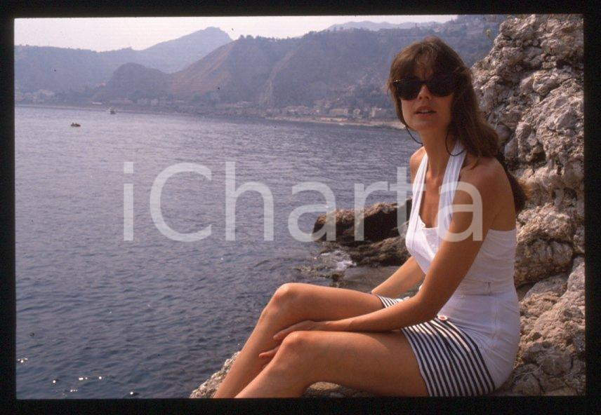 Fotografia d epoca originale Carol ALT attrice  Ritratto al mare  1990 ca 35 mm vintage slide 1 1