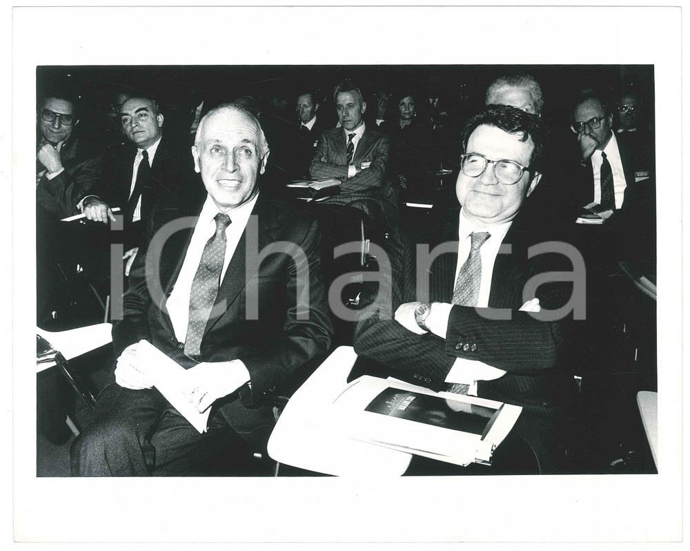 Fotografia d epoca originale 1987 MILANO  MONTEDISON Mario SCHIMBERNI con Romano PRODI Foto 25x20 cm 1