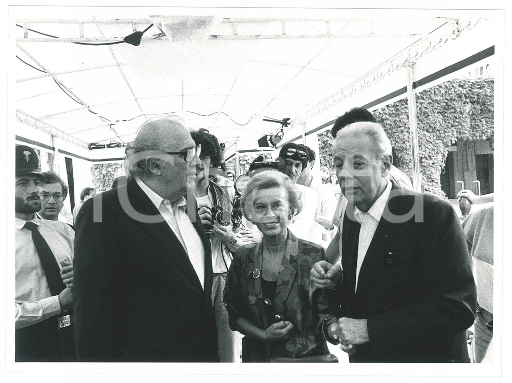Fotografia d epoca originale 1983 VENEZIA Federico FELLINI Giulietta MASINA Gian Luigi RONDI Foto 24x17 cm 1