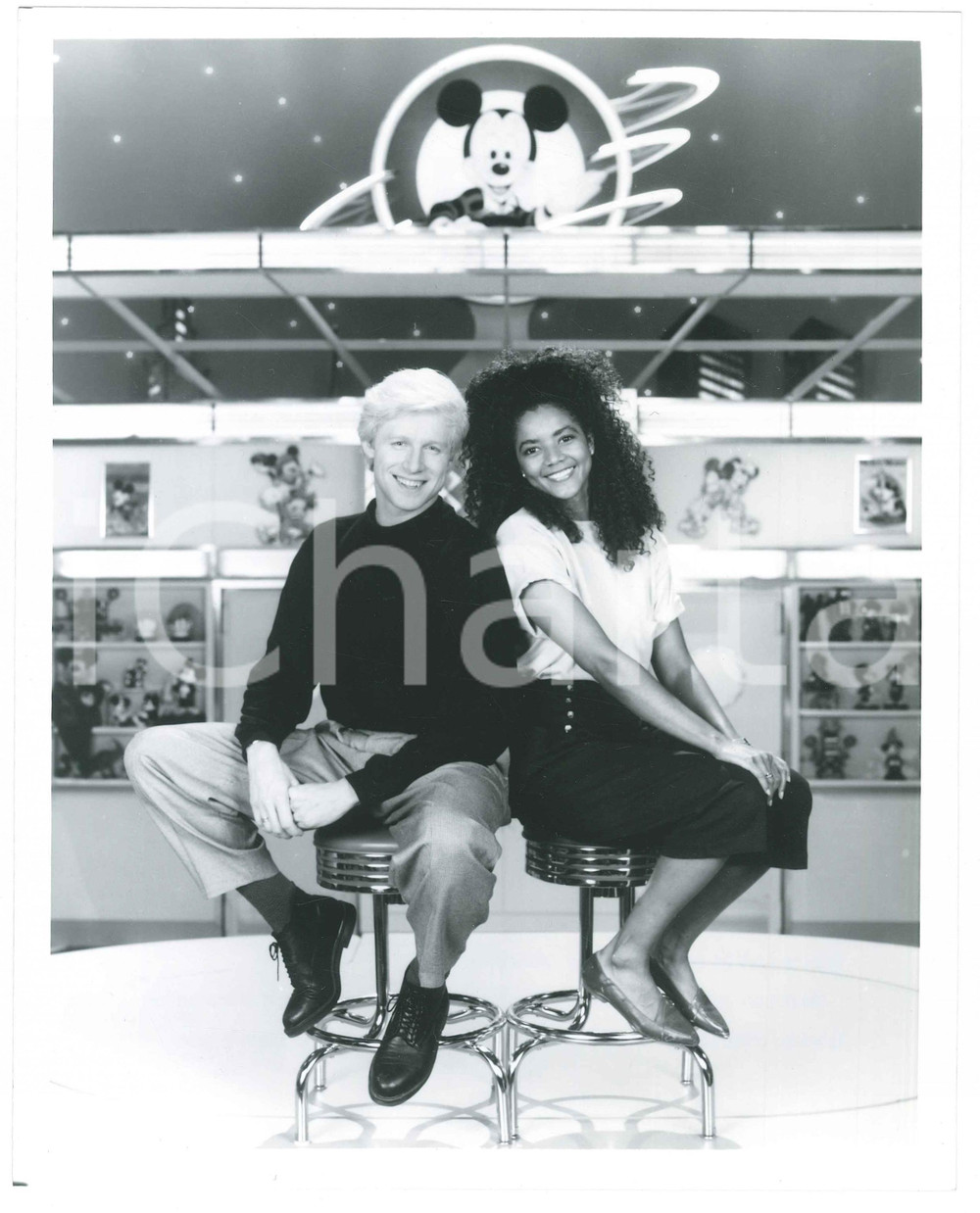 Fotografia d epoca originale 1989 DISNEY CHANNEL  MICKEY MOUSE CLUB Stephen FIELDS Mowava PRYOR Photo 20x25 1