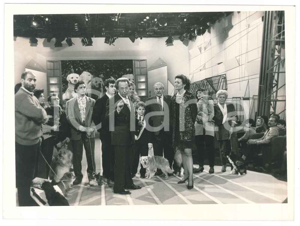 Fotografia d epoca originale 1992 TELEMIKE  Mike BONGIORNO con la campionessa Isabella LAMA  Foto 24x18 cm 1
