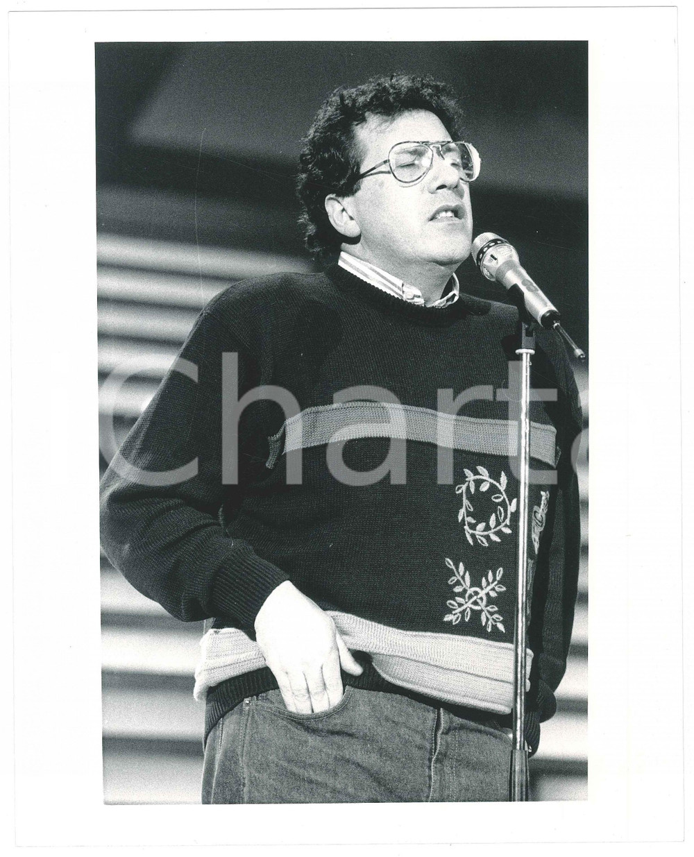 Materiale cinematografico d’epoca 1985 ca FESTIVAL DI SANREMO Peppino DI CAPRI durante esibizione  Foto 20x25 1 1