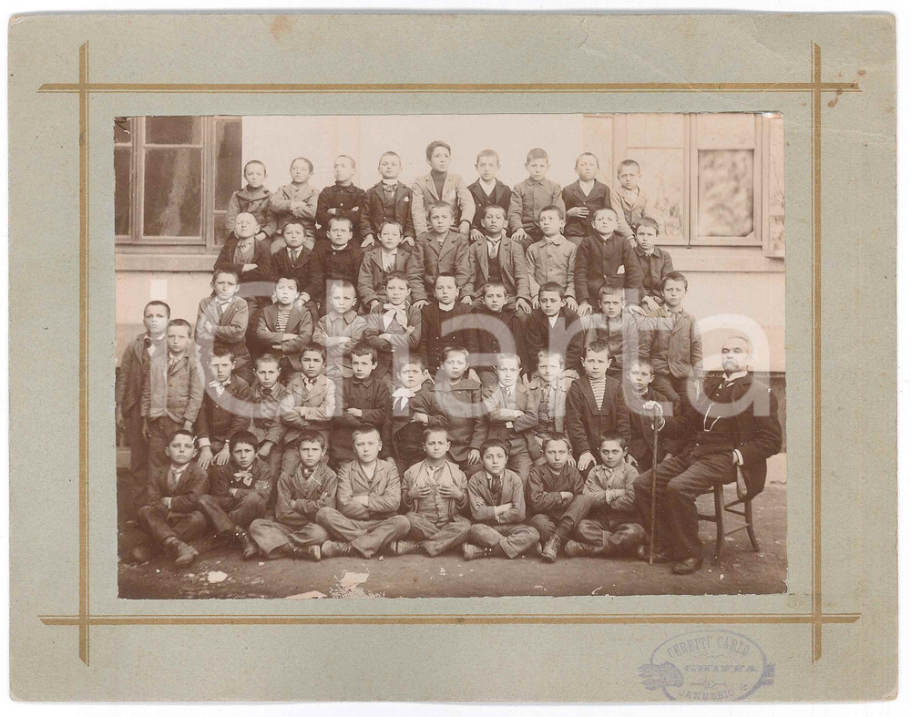 Fotografia d epoca originale 1910 ca GHIFFA VCO Classe elementare maschile con maestro  Foto CERETTI 1