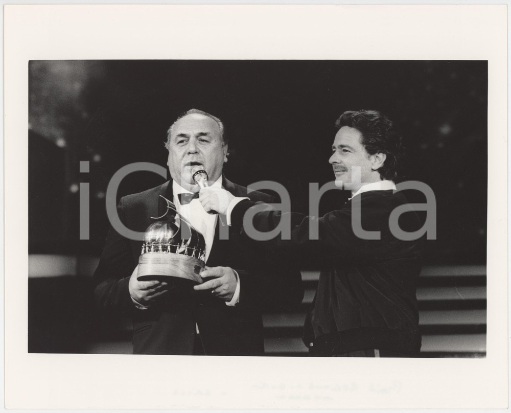 Fotografia d epoca originale 1989 FESTIVAL DI SANREMO Beppe GRILLO Rinaldo MAGNANI Foto 25x20 cm 1