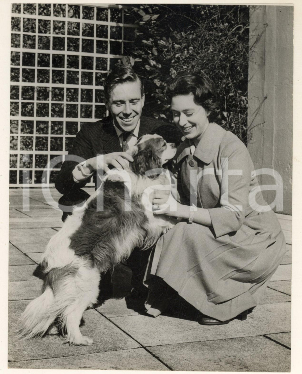 1960 WINDSOR Princess Margaret and Antony ARMSTRONG-JONES playing with their dog