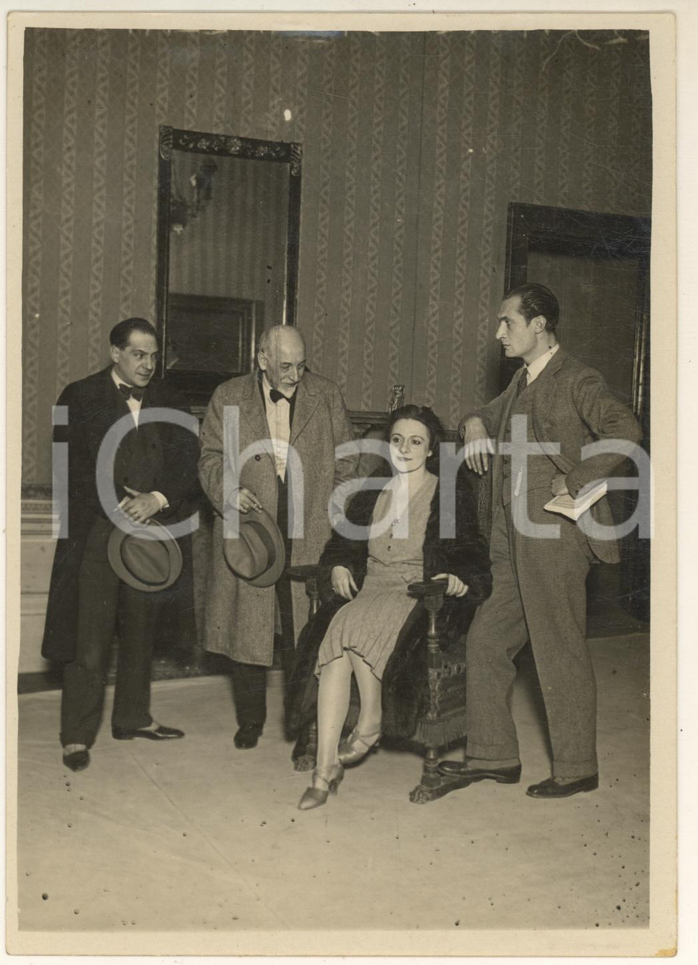 Fotografia d epoca originale 1929 MILANO Teatro OLIMPIA  Luigi PIRANDELLO alle prove di Lazzaro Foto 1