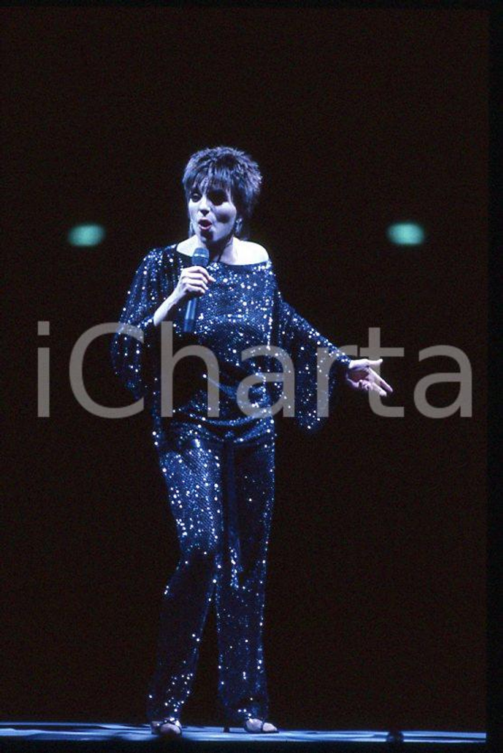 Fotografia d epoca originale Liza MINNELLI on stage   ITALY ? 1990 ca 35mm vintage slide 5 1
