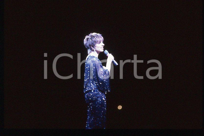 Fotografia d epoca originale Liza MINNELLI on stage   ITALY ? 1990 ca 35mm vintage slide 13 1