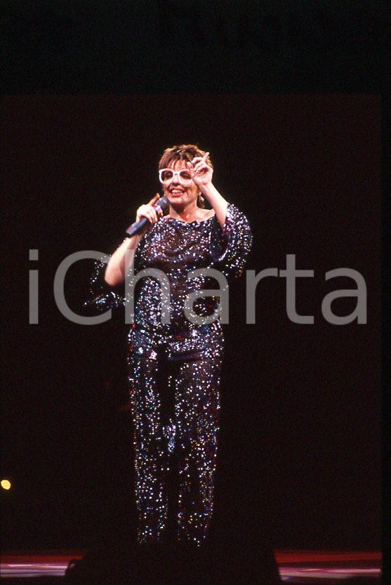 Fotografia d epoca originale Liza MINNELLI on stage   ITALY ? 1990 ca 35mm vintage slide 16 1