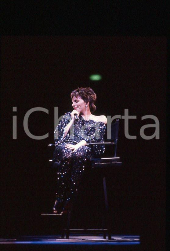 Fotografia d epoca originale Liza MINNELLI on stage   ITALY ? 1990 ca 35 mm vintage slide 29 1