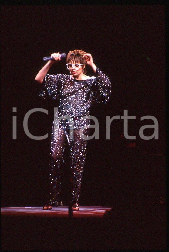 Fotografia d epoca originale Liza MINNELLI on stage   ITALY ? 1990 ca 35 mm vintage slide 44 1