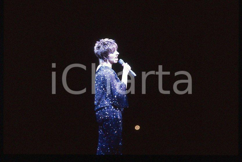 Fotografia d epoca originale Liza MINNELLI on stage   ITALY ? 1990 ca 35 mm vintage slide 57 1