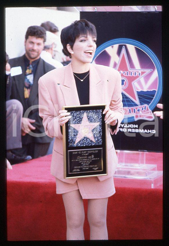 Fotografia d epoca originale Liza MINNELLI  HOLLYWOOD Walk of Fame Ceremony 1991 35mm vintage slide 2 1