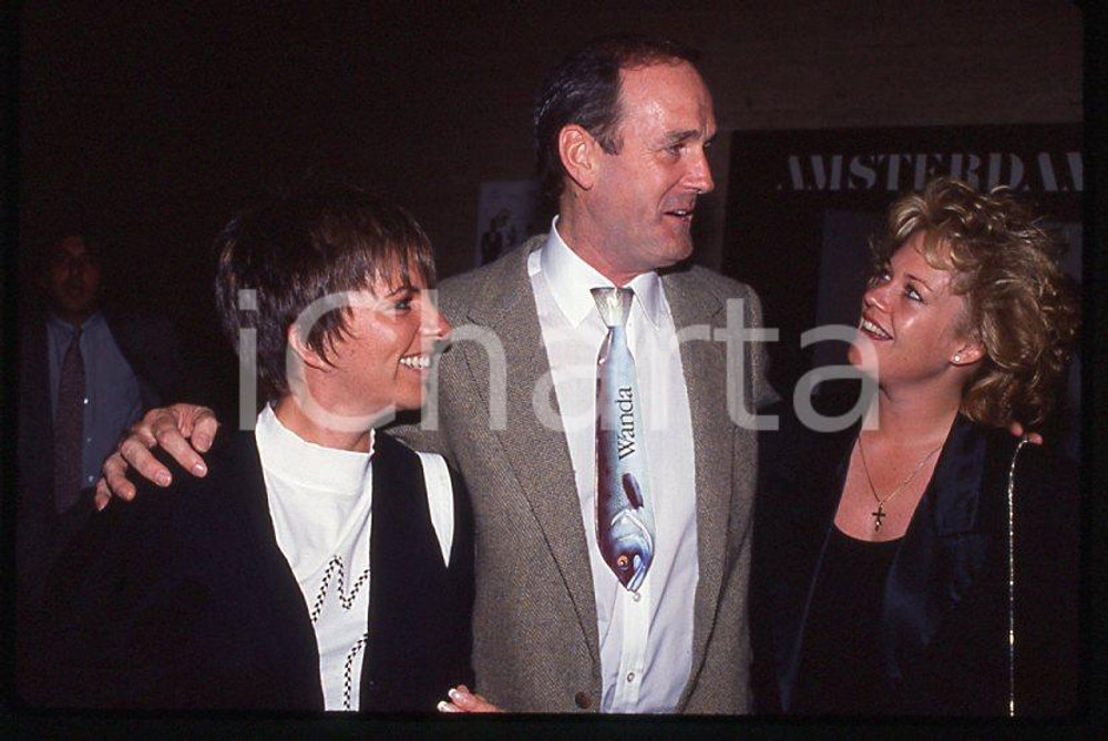 Fotografia d epoca originale Liza MINNELLI John CLEESE Melanie GRIFFITH 1988  35mm vintage slide 1 1