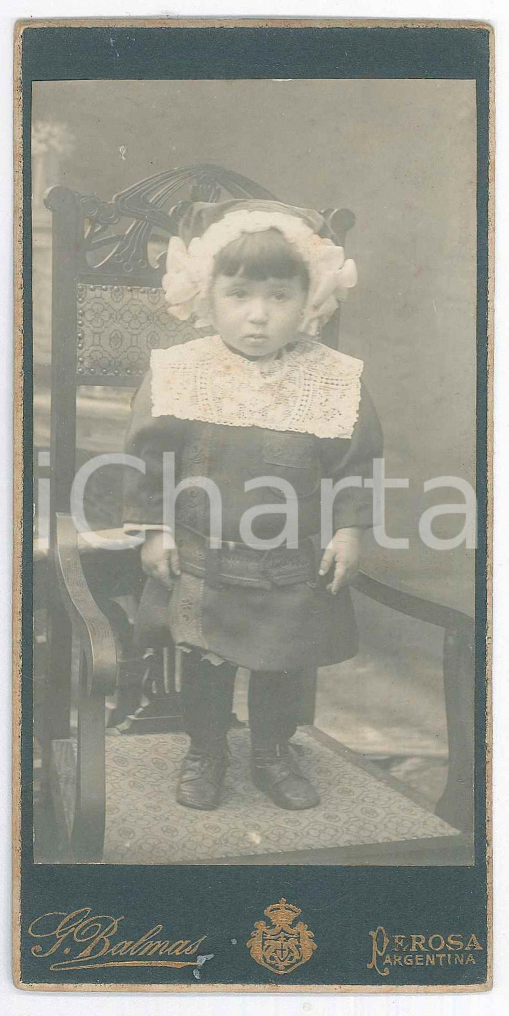 Fotografia d epoca originale 1910 ca PEROSA ARGENTINA Bambina con colletto ricamato  Foto G. BALMAS 1
