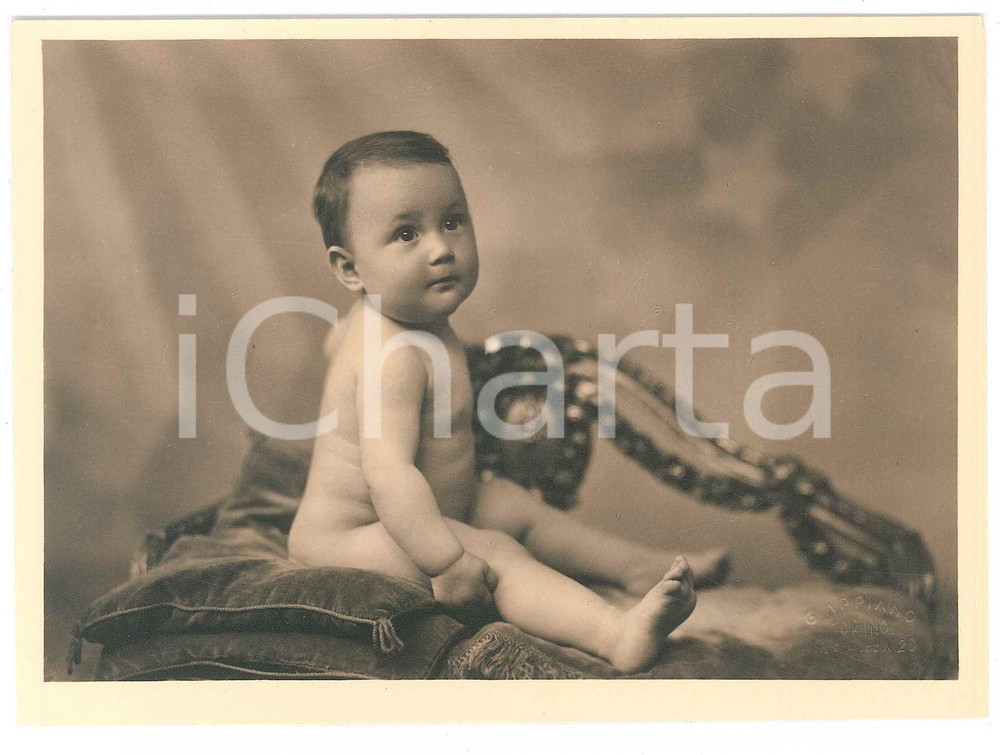 Fotografia d epoca originale 1938 TORINO Ritratto di bambino su cuscino  Foto G. APPIANO 16x11 cm 1