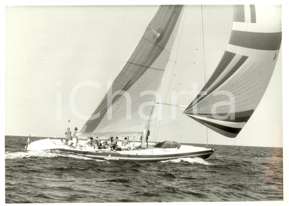 Fotografia d epoca originale 1987 FREMANTLE  Louis Vuitton Cup AZZURRA II con vento in poppa REGATTA Foto 5 1