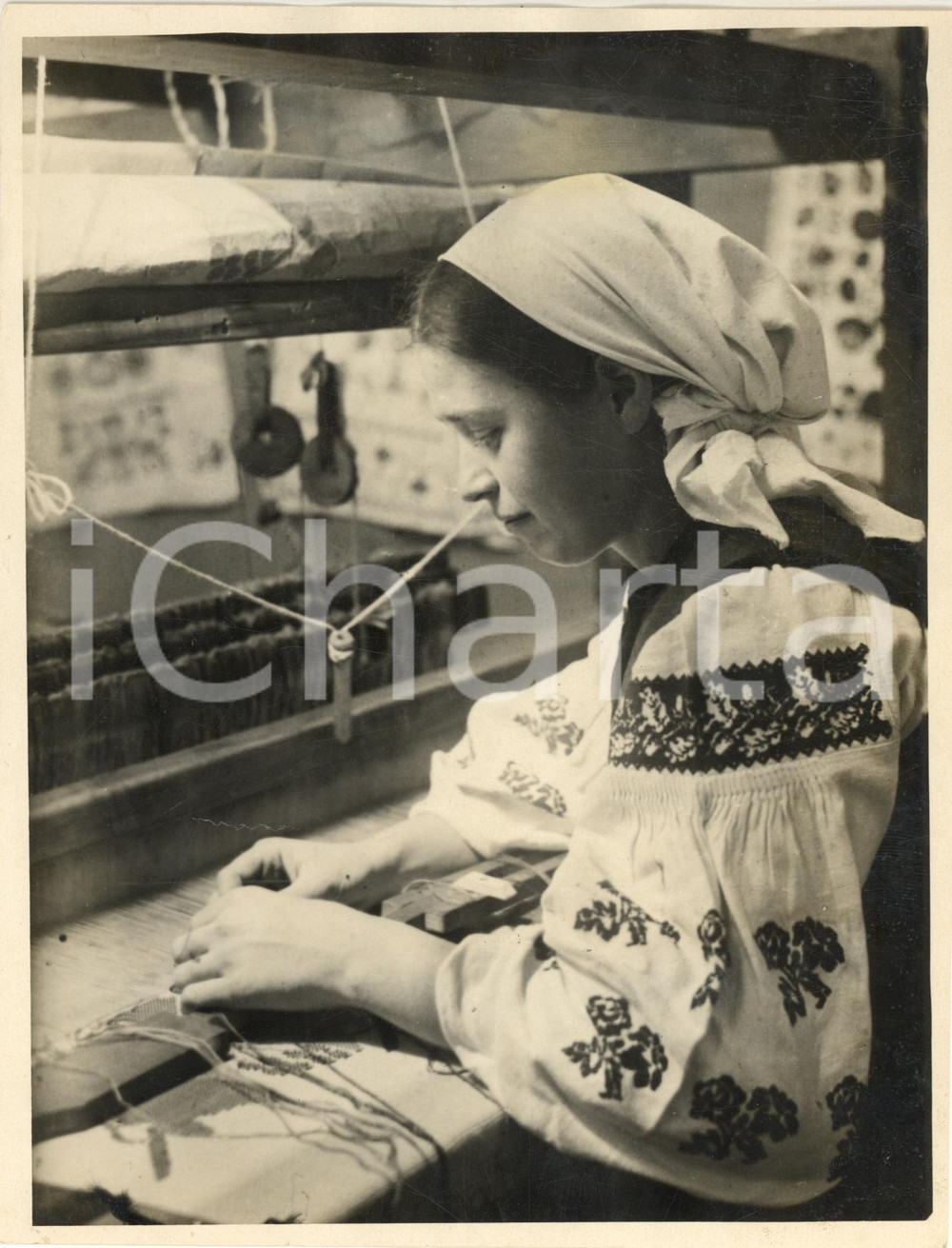 Fotografia d epoca originale 1930 ca MOSCA Parco della Cultura  Tessitrice collettiva Foto 17x22 cm 1