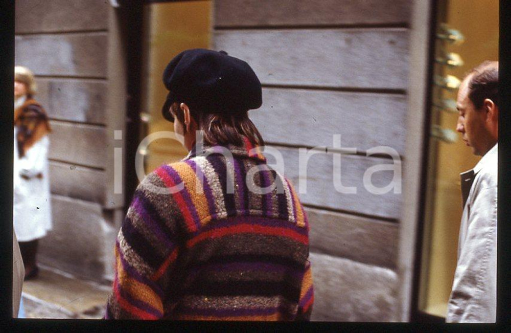 Fotografia d epoca originale Liza MINNELLI in centro   MILANO 1989 35mm vintage slide 2 1