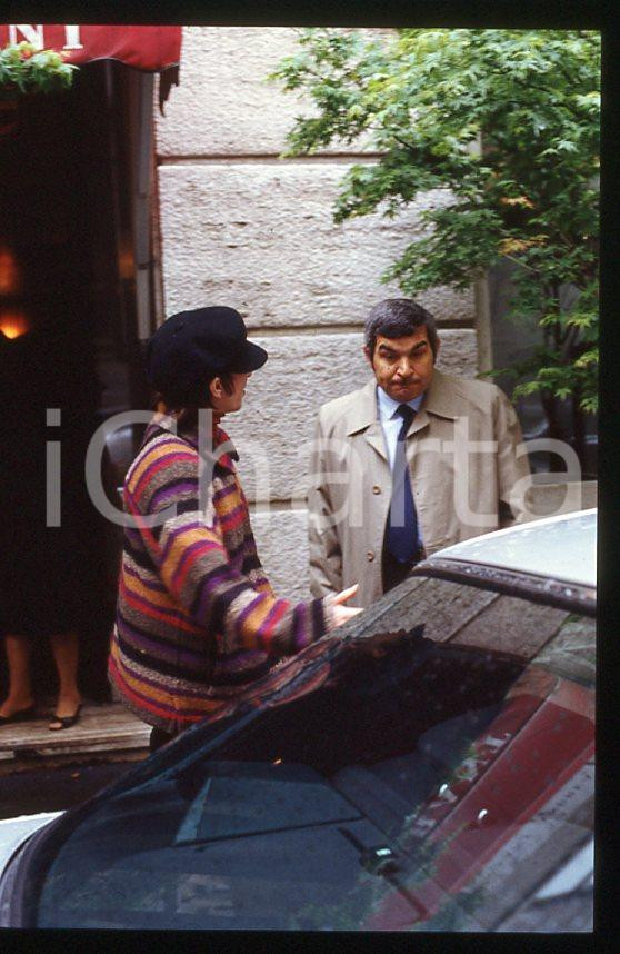 Fotografia d epoca originale Liza MINNELLI in centro   MILANO 1989 35mm vintage slide 4 1