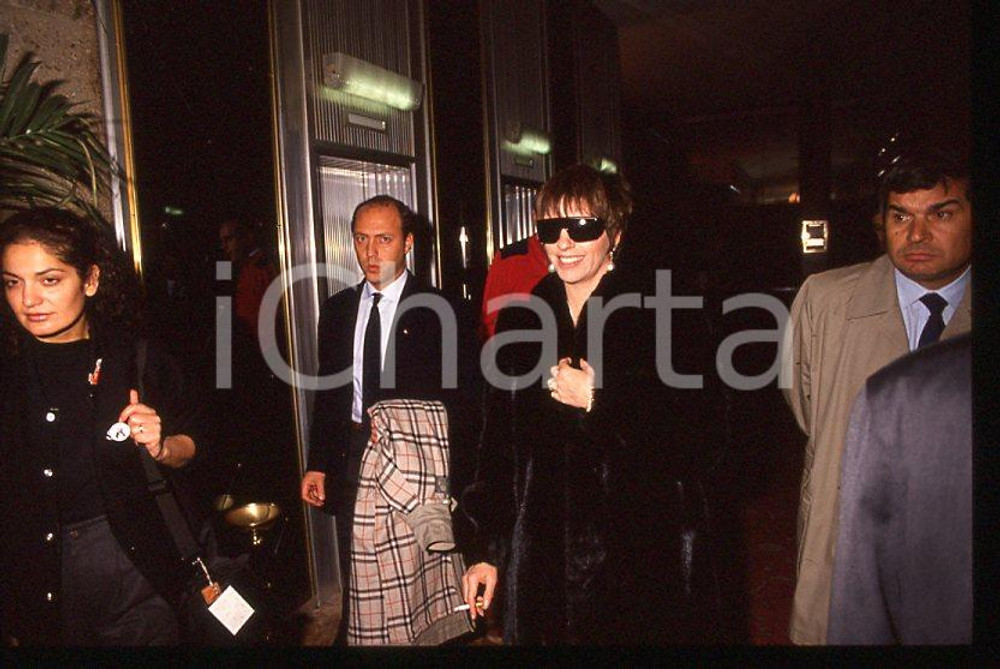 Fotografia d epoca originale Liza MINNELLI  MILANO 1989 Hotel Principe di Savoia 35mm vintage slide 13 1