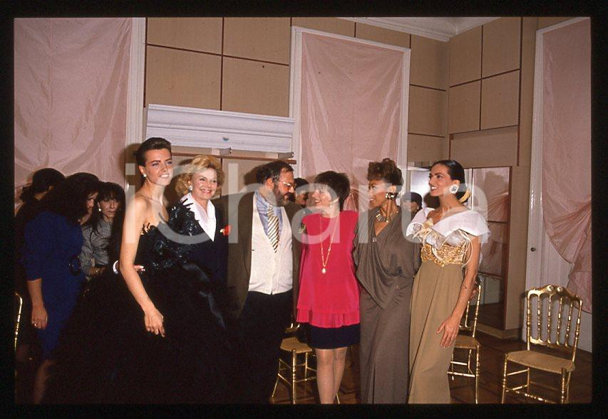 Fotografia d epoca originale Liza MINNELLI Gianfranco FERRE   Atelier MILANO 1989 35mm vintage slide 5 1