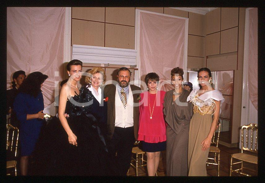 Fotografia d epoca originale Liza MINNELLI Gianfranco FERRE   Atelier MILANO 1989 35mm vintage slide 8 1
