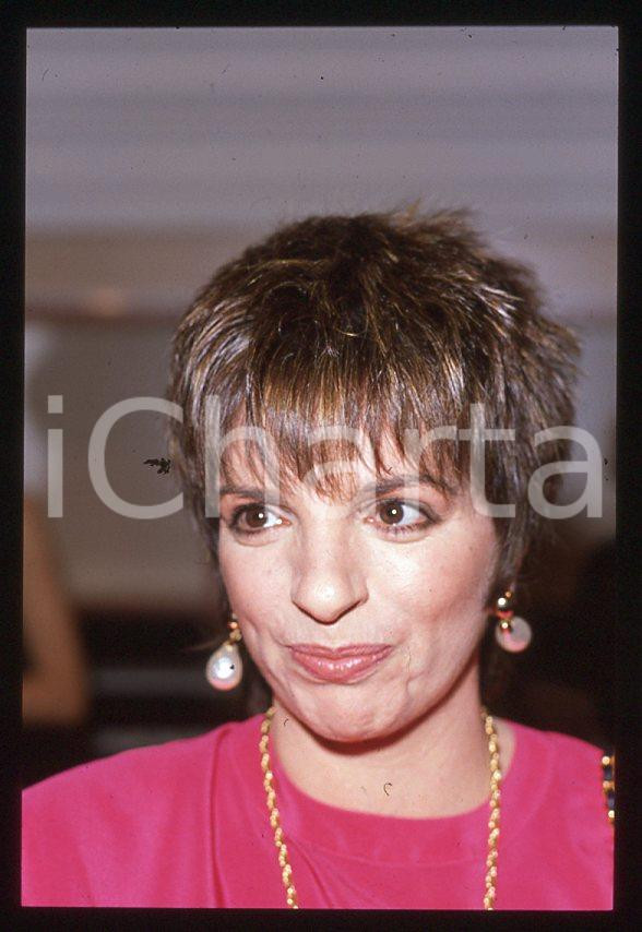 Fotografia d epoca originale Liza MINNELLI  Atelier Gianfranco FERRE  MILANO 1989 35mm vintage slide 1 1