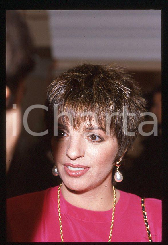 Fotografia d epoca originale Liza MINNELLI  Atelier Gianfranco FERRE  MILANO 1989 35mm vintage slide 2 1