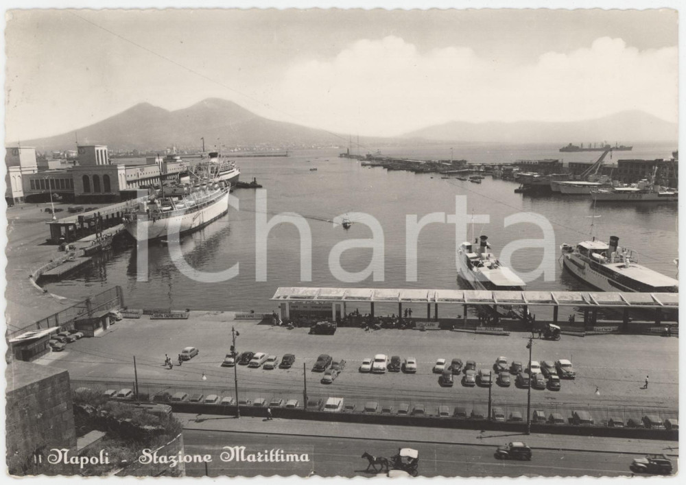 Cartolina originale da collezione 1958 NAPOLI Stazione Marittima e Molo di San Vincenzo  Cartolina ANIMATA FG VG 1