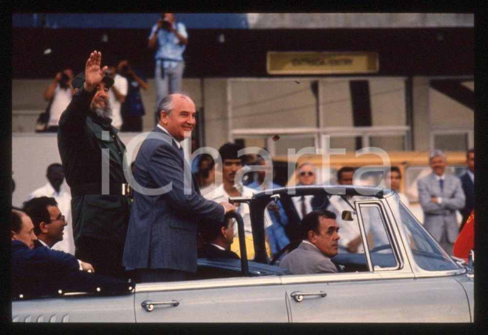 Fotografia d epoca originale 35mm vintage slide 1989 CUBA L AVANA Michail GORBACHEV Fidel CASTRO 3 1