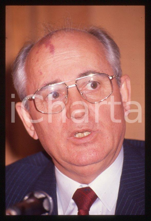 Fotografia d epoca originale 35mm vintage slide 1989 MILANO Michail GORBACHEV  President USSR Portrait 8 1