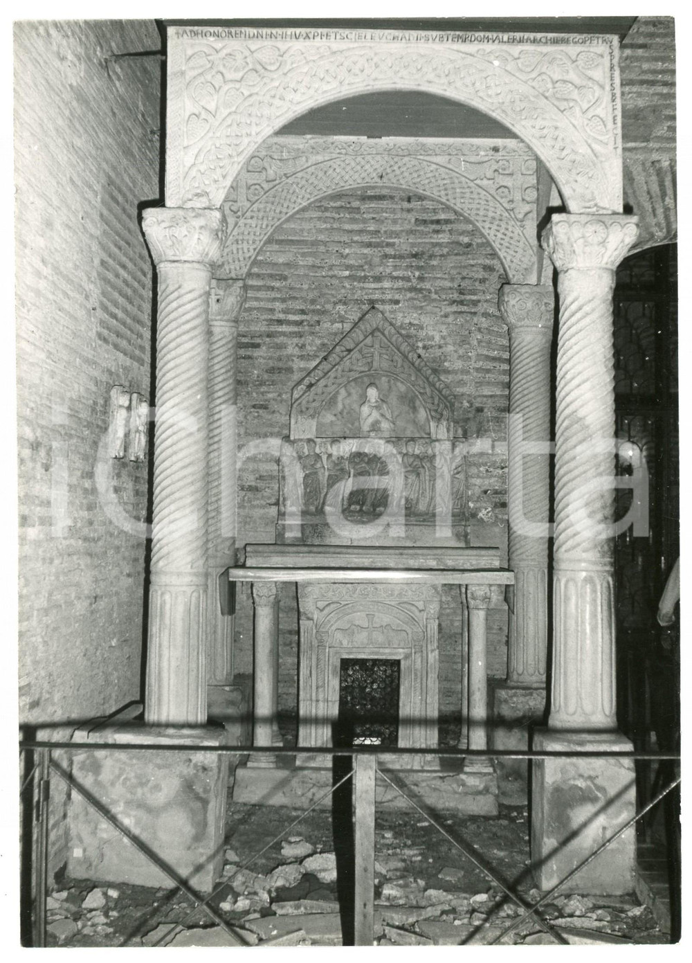 Fotografia d epoca originale 1979 RAVENNA Ciborio della Basilica di Sant Apollinare in classe  Foto 13x17 cm 1