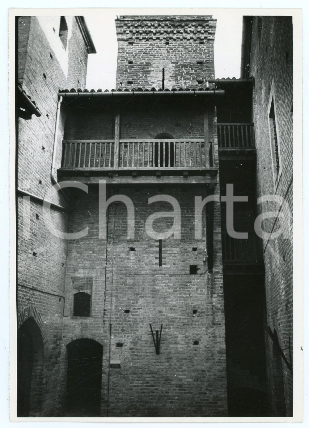 Fotografia d epoca originale 1974 GRINZANE CAVOUR CN Balconata del castello  Foto 13x17 cm 1 1