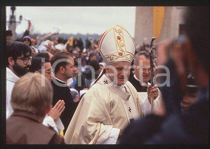 POPE JOHN PAUL II - IRELAND In ceremonial robes 1979 * 35 mm vintage slide 23