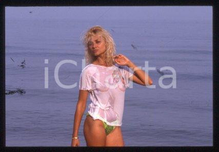 35mm vintage slide* 1985 ca ITALIA Rossella GARDINI in costume da bagno (43)