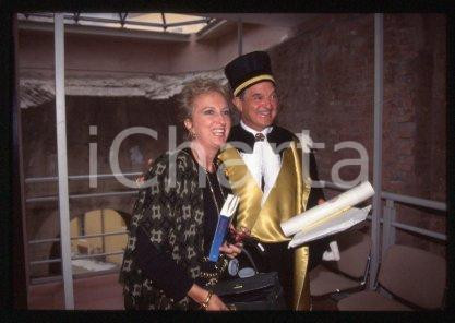 35mm vintage slide* 1995 BOLOGNA UNIVERSITY George SOROS & Bona FRESCOBALDI (72)