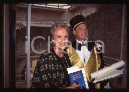 35mm vintage slide* 1995 BOLOGNA UNIVERSITY George SOROS & Bona FRESCOBALDI (74)